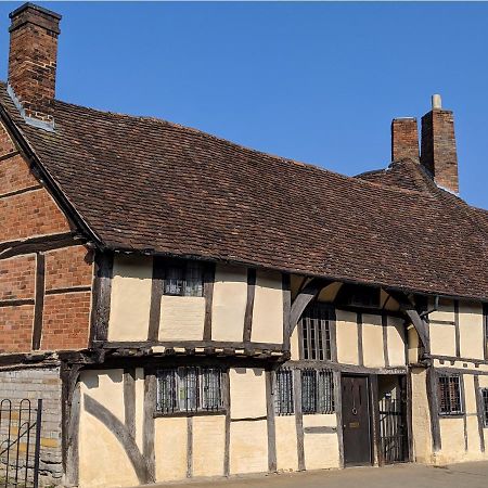One Masons Court Villa Stratford-upon-Avon Exterior photo
