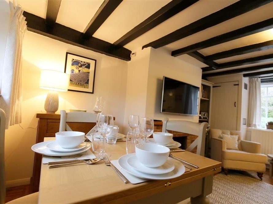 One Masons Court Villa Stratford-upon-Avon Exterior photo